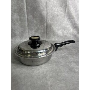Kitchen Craft West Bend 8 Inch Skillet‎ With Lid 53095 Stainless